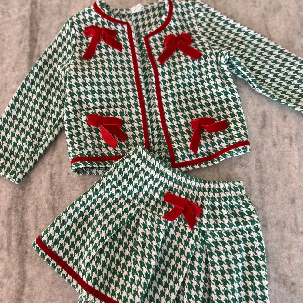 Green & White Houndstooth Skirt Set with Red Bow Trim